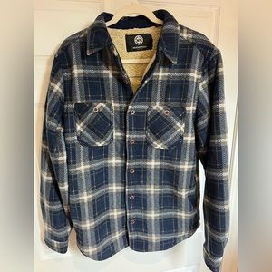 Women’s weatherproof plaid shacket wool lines size S